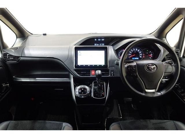 ヴォクシー ＺＳ　煌ＩＩＩ　９型純正ナビ　フルセグＴＶ　ブルートゥース　ＤＶＤ再生　後席モニター　リヤカメラ　ＥＴＣ　スマートキー　オートエアコン　クルーズコントロール　ＬＥＤライト　両側電動ドア　セーフティセンス　アルミ（11枚目）