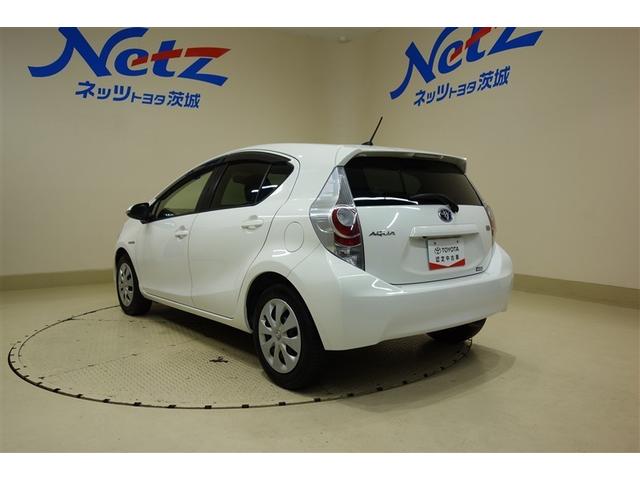 アクア Ｓ　純正ナビ　フルセグＴＶ　ブルートゥース　リヤカメラ　ＥＴＣ　スマートキー＆プッシュスタート　オートエアコン　デュアルエアバッグ　パワーステアリング　パワーウィンドウ　パンク修理キット　ロングラン保証（9枚目）