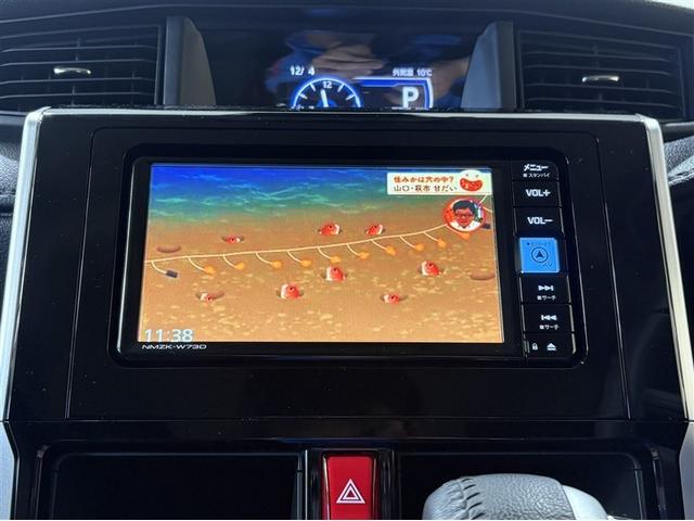 ルーミー カスタムG アイドリング 両側電動SD LEDヘット バックビューモニター 衝突回避ブレーキ 地デジ スマートキー メモリナビ クルーズコントロール 点検記録簿 DVD ETC 1オーナー オートエアコン ABS(14枚目)