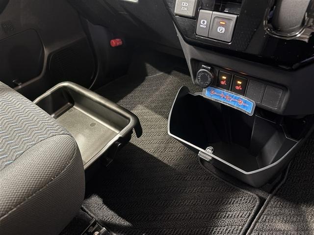 ルーミー カスタムG 純正ナビ フルセグTV ブルートゥース DVD再生 全周囲カメラ ETC スマートキー オートエアコン シートヒーター 両側電動ドア LEDライト クルーズコントロール スマートアシスト アルミ(25枚目)