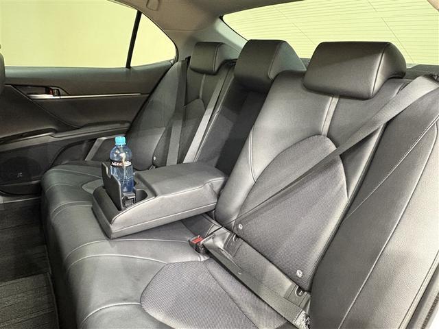 カムリ Ｇレザーパッケージ　衝突被害軽減　定期点検記録簿　ＬＥＤランプ　ナビＴＶ　横滑り防止　本革シート　電動シート　地デジＴＶ　イモビライザー　エアバッグ　キーフリー　メモリ－ナビ　オートクルーズ　ＡＢＳ　オートエアコン（29枚目）