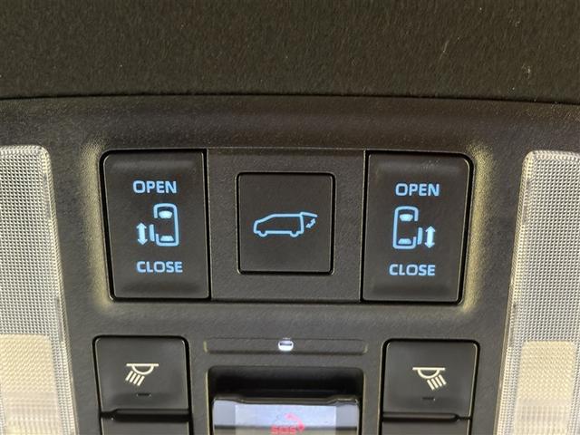 ヴォクシー ハイブリッドＳ－Ｚ　パワーウィンドウ　ＤＶＤ再生機能　インテリキー　横滑防止装置　地デジＴＶ　アクティブクルーズコントロール　１オナ　フルオートエアコン　リアカメラ　エアバッグ　ＡＢＳ　１００Ｖ充電　ナビＴＶ　ＷＡＣ（25枚目）