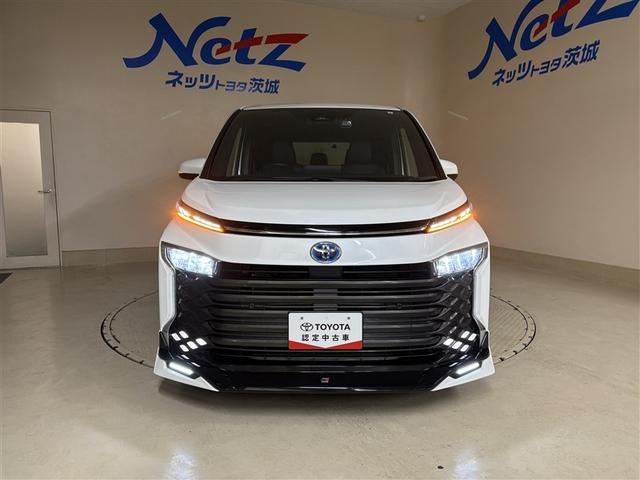 ヴォクシー ハイブリッドＳ－Ｚ　パワーウィンドウ　ＤＶＤ再生機能　インテリキー　横滑防止装置　地デジＴＶ　アクティブクルーズコントロール　１オナ　フルオートエアコン　リアカメラ　エアバッグ　ＡＢＳ　１００Ｖ充電　ナビＴＶ　ＷＡＣ（36枚目）