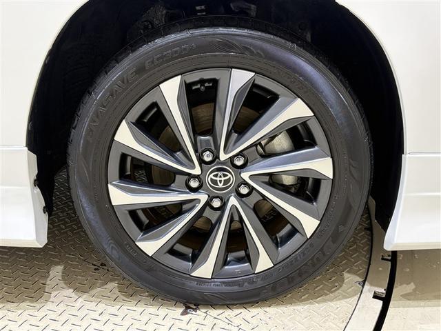 ヴォクシー ハイブリッドＳ－Ｚ　パワーウィンドウ　ＤＶＤ再生機能　インテリキー　横滑防止装置　地デジＴＶ　アクティブクルーズコントロール　１オナ　フルオートエアコン　リアカメラ　エアバッグ　ＡＢＳ　１００Ｖ充電　ナビＴＶ　ＷＡＣ（37枚目）