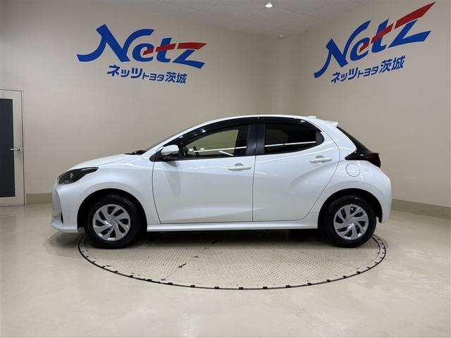 ヤリス Ｘ　ＰＣＳ　スマートキーシステム　横滑り防止装置付き　記録簿有　ワイヤレスキー　盗難防止　サイドエアバック　エアコン　Ｗエアバッグ　パワーウインドウ　パワステ　運転席エアバッグ　１オーナー　ＡＢＳ（12枚目）