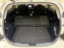 後部座席を倒せば大容量の荷室が出現！！たくさんの荷物も積めちゃいます！
