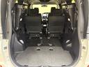 広々としたラゲージルーム！３列目が跳ね上げ式になっているので、跳ね上げて固定すればたくさんお荷物積めちゃいます。