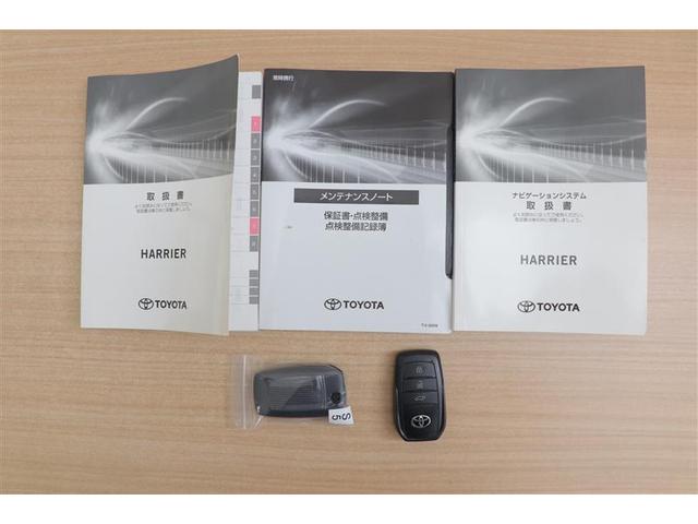 ハリアー Ｚ　レザーパッケージ　革シート　サンルーフ　４ＷＤ　フルセグ　メモリーナビ　ミュージックプレイヤー接続可　バックカメラ　衝突被害軽減システム　ＥＴＣ　ドラレコ　ＬＥＤヘッドランプ　記録簿（12枚目）