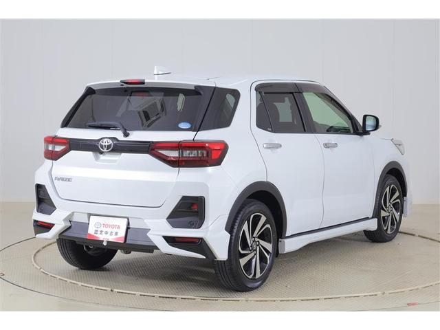 ライズ Ｚ　４ＷＤ　フルセグ　ミュージックプレイヤー接続可　バックカメラ　衝突被害軽減システム　ＥＴＣ　ドラレコ　ＬＥＤヘッドランプ　ウオークスルー　３列シート　フルエアロ　記録簿　アイドリングストップ（3枚目）