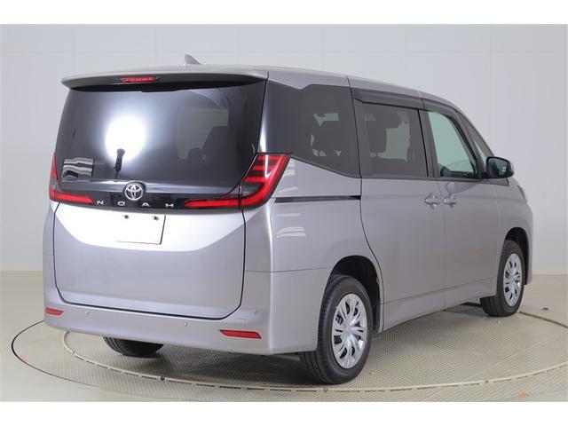 ノア Ｘ　４ＷＤ　ワンセグ　メモリーナビ　ミュージックプレイヤー接続可　衝突被害軽減システム　ＬＥＤヘッドランプ　乗車定員７人　３列シート　記録簿（3枚目）