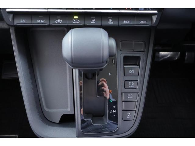 ノア Ｘ　４ＷＤ　ワンセグ　メモリーナビ　ミュージックプレイヤー接続可　衝突被害軽減システム　ＬＥＤヘッドランプ　乗車定員７人　３列シート　記録簿（6枚目）