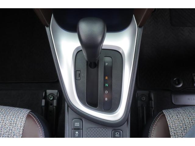 ヤリスクロス ハイブリッドＺ　フルセグ　メモリーナビ　ミュージックプレイヤー接続可　バックカメラ　衝突被害軽減システム　ＥＴＣ　ドラレコ　ＬＥＤヘッドランプ　記録簿（6枚目）