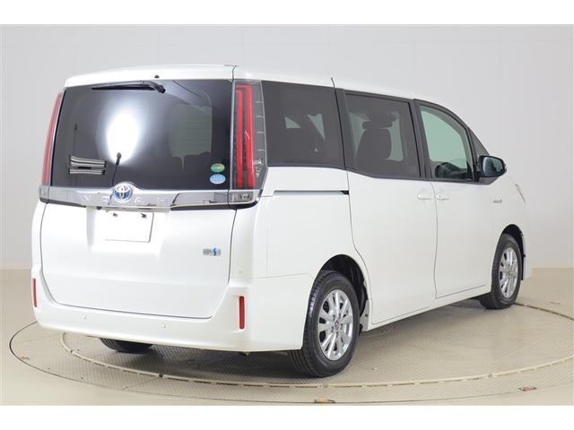 ノア ハイブリッドＸ　ワンセグ　メモリーナビ　ミュージックプレイヤー接続可　バックカメラ　衝突被害軽減システム　ＥＴＣ　電動スライドドア　ＬＥＤヘッドランプ　乗車定員７人　３列シート　記録簿（3枚目）