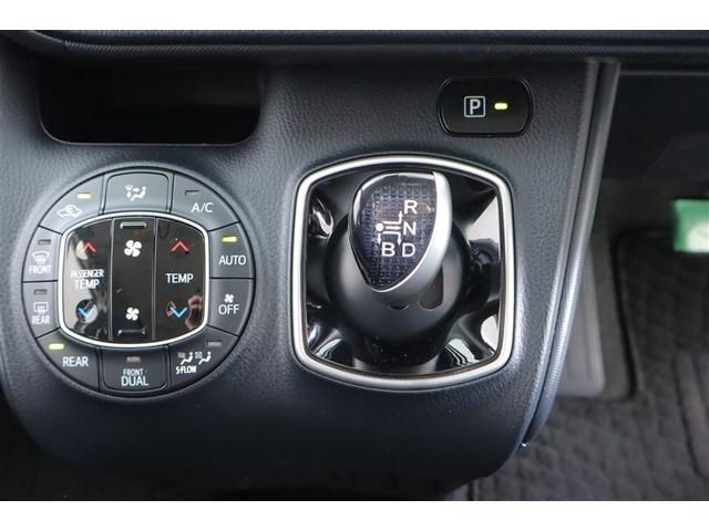 ノア ハイブリッドＸ　ワンセグ　メモリーナビ　ミュージックプレイヤー接続可　バックカメラ　衝突被害軽減システム　ＥＴＣ　電動スライドドア　ＬＥＤヘッドランプ　乗車定員７人　３列シート　記録簿（6枚目）