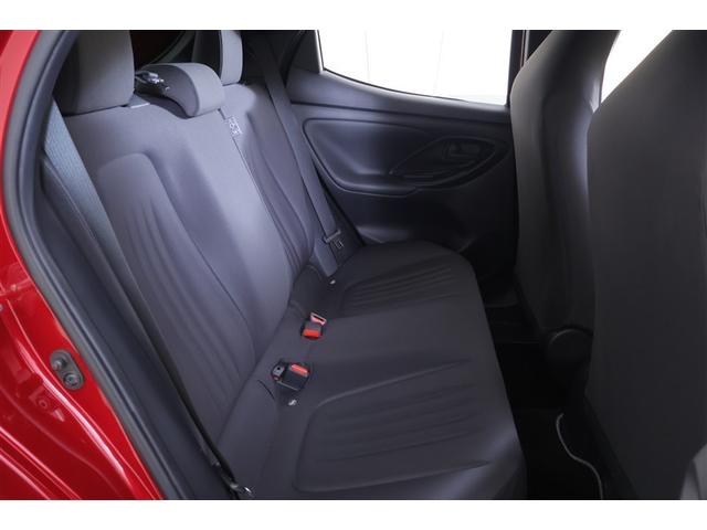 ヤリス Ｘ　ミュージックプレイヤー接続可　バックカメラ　衝突被害軽減システム　ＥＴＣ　ＬＥＤヘッドランプ　記録簿（9枚目）