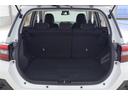 ハッチバックを開ければ広い荷室スペースがあります。
