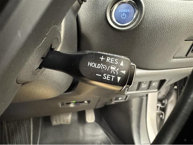 ��葬�x�̑��s���A�V�X�g���Ă����N���[�Y�R���g���[���t���B���D�݂̑��x��ݒ肷��΁A�A�N�Z���𓥂܂��ɑ��x��ۂ��đ��s���Ă���܂��B�������H�Ȃǂ̑��s�ɕ֗��ł��B�u���[�L�𓥂߂ΊȒP�ɉ����o���܂��B