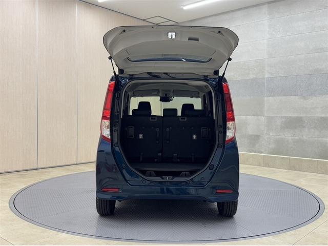 ルーミー カスタムＧ－Ｔ　衝突被害軽減ブレーキ　ペダル踏み間違い急発進抑制装置　ナビ　フルセグ　Ｂｌｕｅｔｏｏｔｈ　ＥＴＣ　ＬＥＤ　バックモニター　オートエアコン　両側電動スライドドア　クルーズコントロール　スマートキー（28枚目）