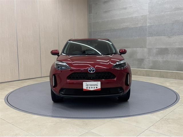 ヤリスクロス ハイブリッドＺ　４ＷＤ　衝突被害軽減ブレーキ　ペダル踏み間違い急発進抑制装置　電源コンセント　ディスプレイオーディオ　Ｂｌｕｅｔｏｏｔｈ　ＬＥＤ　全周囲カメラ　シートヒーター　クルーズコントロール　純正アルミ（15枚目）