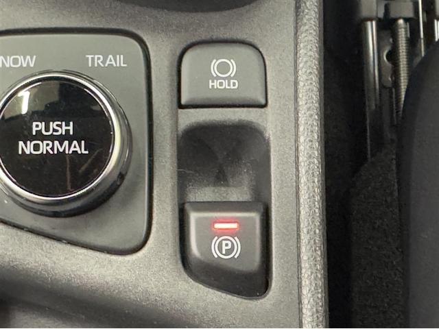 ヤリスクロス ハイブリッドＺ　４ＷＤ　衝突被害軽減ブレーキ　ペダル踏み間違い急発進抑制装置　電源コンセント　ディスプレイオーディオ　Ｂｌｕｅｔｏｏｔｈ　ＬＥＤ　全周囲カメラ　シートヒーター　クルーズコントロール　純正アルミ（25枚目）