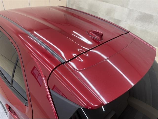 ヤリスクロス ハイブリッドＺ　４ＷＤ　衝突被害軽減ブレーキ　ペダル踏み間違い急発進抑制装置　電源コンセント　ディスプレイオーディオ　Ｂｌｕｅｔｏｏｔｈ　ＬＥＤ　全周囲カメラ　シートヒーター　クルーズコントロール　純正アルミ（27枚目）