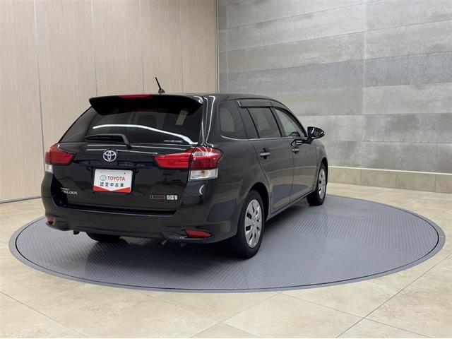 カローラフィールダー ハイブリッドG プラスレッド 衝突被害軽減ブレーキ ナビ フルセグ Bluetooth ETC LED ワンオーナー スマートキー オートエアコン 先進ライト 車線逸脱警報 デュアル・サイドエアバック CD/DVD再生(14枚目)