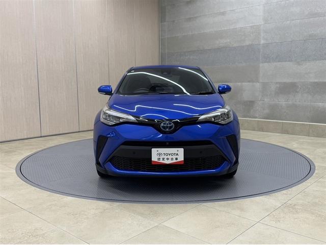 C-HR S 衝突被害軽減ブレーキ ペダル踏み間違い急発進抑制装置 ナビ Bluetooth 全周囲カメラ LED クルーズコントロール オートエアコン スマートキー 純正アルミ 先進ライト 車線逸脱警報(15枚目)