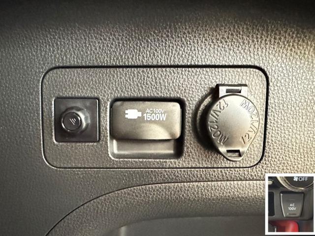 RAV4 ハイブリッドアドベンチャー オフロードパッケージII 4WD 衝突被害軽減ブレーキ ペダル踏み間違い急発進抑制装置 ナビ フルセグ Bluetooth ETC LED 電源コンセント シートヒーター・ベンチレーション 全周囲カメラ クルーズコントロール(13枚目)