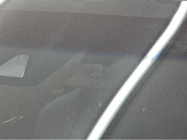 ハリアーハイブリッド Ｚ　衝突被害軽減ブレーキ　ペダル踏み間違い急発進抑制装置　ドライブレコーダー　ナビ　フルセグ　Ｂｌｕｅｔｏｏｔｈ　ＥＴＣ　ＬＥＤ　ハンズフリーバックドア　全周囲カメラ　ブラインドスポットモニター（15枚目）