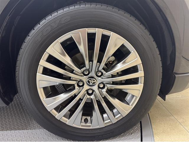 ハリアーハイブリッド Ｚ　衝突被害軽減ブレーキ　ペダル踏み間違い急発進抑制装置　ドライブレコーダー　ナビ　フルセグ　Ｂｌｕｅｔｏｏｔｈ　ＥＴＣ　ＬＥＤ　ハンズフリーバックドア　全周囲カメラ　ブラインドスポットモニター（17枚目）