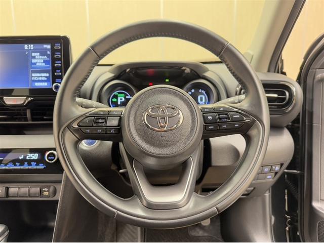 ヤリスクロス ハイブリッドG 全周囲モニター AC100V/1500W電源コンセント ハンズフリーバックドア ディスプレイオーディオ Bluetooth スマートキー イモビライザー クルーズコントロール 記録簿 サイドエアバック(27枚目)