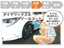 ハイブリッド　Ｚ　衝突被害軽減ブレーキ　ペダル踏み間違い急発進抑制装置　先進ライト　車線逸脱警報　パノラミックビューモニター　試乗車　電源コンセント　ナビ　全周囲カメラ　ＬＥＤ　純正アルミ　クルーズコントロール（53枚目）