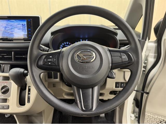 ムーヴ L SAII 衝突被害軽減ブレーキ ペダル踏み間違い急発進抑制装置 車線逸脱警報装置 アイドリングストップ フルセグ内蔵メモリーナビ CD/DVD Bluetooth対応 バックモニター ETC キーレスエントリー(6枚目)