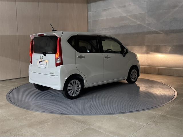 ムーヴ L SAII 衝突被害軽減ブレーキ ペダル踏み間違い急発進抑制装置 車線逸脱警報装置 アイドリングストップ フルセグ内蔵メモリーナビ CD/DVD Bluetooth対応 バックモニター ETC キーレスエントリー(11枚目)