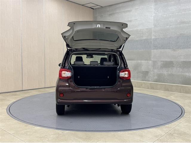 パッソ Ｘ　Ｌパッケージ　衝突被害軽減ブレーキ　ペダル踏み間違い急発進抑制装置　ナビ　フルセグ　Ｂｌｕｅｔｏｏｔｈ　ベンチシート　先進ライト　車線逸脱警報　アイドリングストップ　ＬＥＤ　スマートキー　オートエアコン（25枚目）