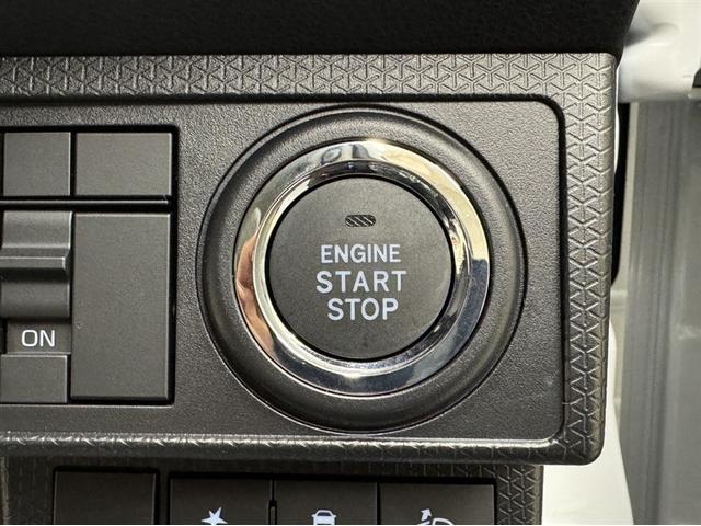 タント Ｘ　届出済未使用車　純正新品ナビ　ＤＶＤ　フルセグ　Ｂｌｕｅｔｏｏｔｈ　バックモニター　シートヒーター　スマートキー　衝突被害軽減ブレーキ　ペダル踏間違急発進抑制装置　車線逸脱警報装置　オートハイビーム（9枚目）