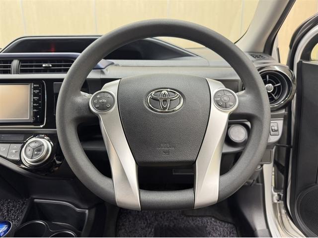 アクア Ｓ　ワンオーナー　ナビ　バックモニター　ワンセグ　オートエアコン　キーレスエントリー　ＣＤ再生　記録簿　デュアルエアバック　横滑り防止装置（8枚目）