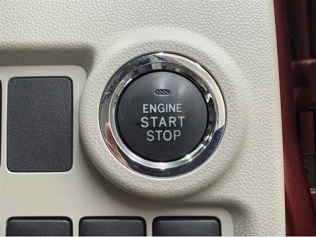 パッソ Ｘ　ＬパッケージＳ　衝突被害軽減ブレーキ　ペダル踏み間違い急発進抑制装置　ナビ　ワンセグ　Ｂｌｕｅｔｏｏｔｈ　バックモニター　ベンチシート　スマートキー　アイドリングストップ　車線逸脱警報　オートエアコン　ＣＤ再生（10枚目）