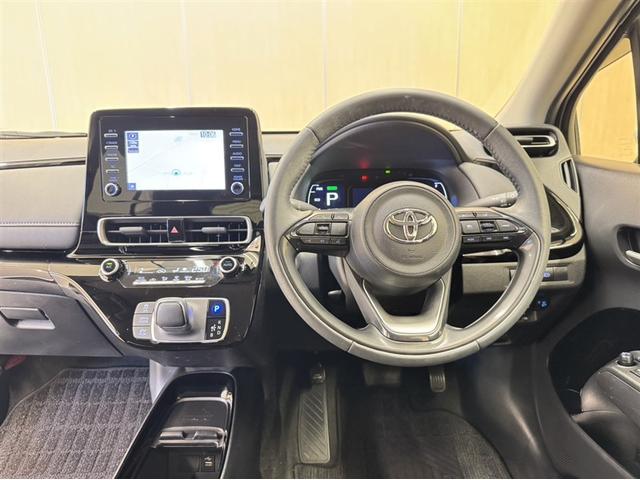 アクア G 衝突被害軽減ブレーキ ペダル踏み間違い急発進抑制装置 ドライブレコーダー 電源コンセント ナビ フルセグ Bluetooth ETC LED ブラインドスポットモニター 全周囲カメラ オートエアコン(6枚目)