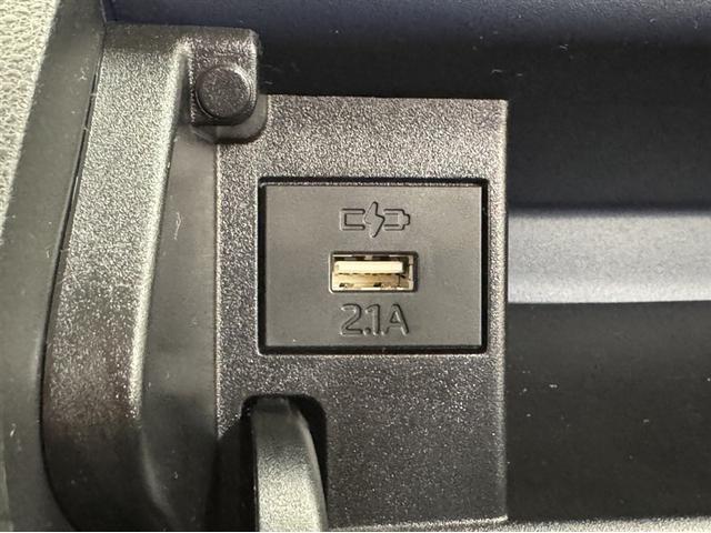 タント Ｘ　届出済未使用車　衝突被害軽減ブレーキ　ペダル踏み間違い急発進抑制装置　新品純正メモリーナビ　Ｂｌｕｅｔｏｏｔｈ　シートヒーター　片側電動スライドドア　ＬＥＤ　ベンチシート　バックモニター　スマートキー（8枚目）