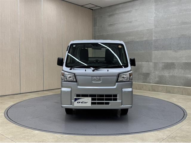 ハイゼットトラック スタンダード　農用スペシャル　届出済未使用車　５ＭＴ　４ＷＤ　衝突被害軽減ブレーキ　ペダル踏み間違い急発進抑制装置　車線逸脱警報装置　オートハイビーム　横滑り防止装置　ＡＢＳ　デュアルエアバッグ　アイドリングストップ（9枚目）