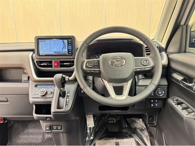 ムーヴ ＲＳ　届出済未使用車　衝突被害軽減ブレーキ　ペダル踏み間違い急発進抑制装置　新品純正メモリーナビ　フルセグ　Ｂｌｕｅｔｏｏｔｈ　シートヒーター　ＬＥＤ　両側電動スライドドア　ベンチシート　バックモニター（3枚目）