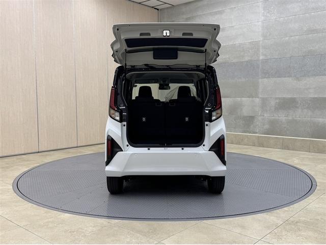 ムーヴ ＲＳ　届出済未使用車　衝突被害軽減ブレーキ　ペダル踏み間違い急発進抑制装置　新品純正メモリーナビ　フルセグ　Ｂｌｕｅｔｏｏｔｈ　シートヒーター　ＬＥＤ　両側電動スライドドア　ベンチシート　バックモニター（26枚目）