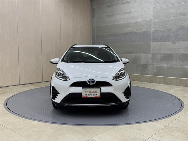 アクア クロスオーバー 衝突被害軽減ブレーキ ナビ フルセグ Bluetooth バックモニター ETC 先進ライト 車線逸脱警報 スマートキー オートエアコン 純正アルミ デュアルエアバック CD/DVD再生 横滑防止装置(14枚目)