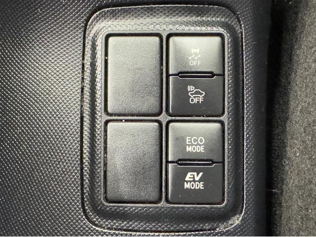 アクア クロスオーバー 衝突被害軽減ブレーキ ナビ フルセグ Bluetooth バックモニター ETC 先進ライト 車線逸脱警報 スマートキー オートエアコン 純正アルミ デュアルエアバック CD/DVD再生 横滑防止装置(23枚目)