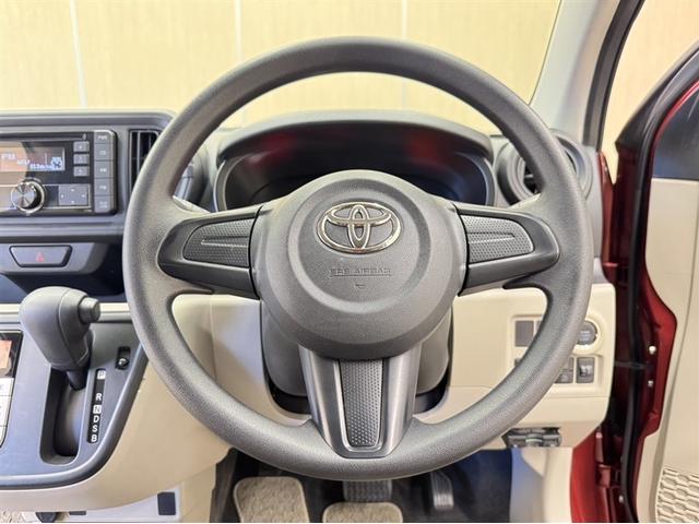 パッソ X LパッケージS 衝突被害軽減ブレーキ ペダル踏み間違い急発進抑制装置 ドライブレコーダー ETC ベンチシート オートエアコン スマートキー アイドリングストップ ワンオーナー 先進ライト 車線逸脱警報 CD再生(8枚目)