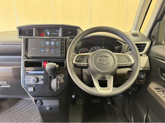 ルーミーならではの見晴らしのよい前方視界で、快適なドライブをお楽しみいただけます。