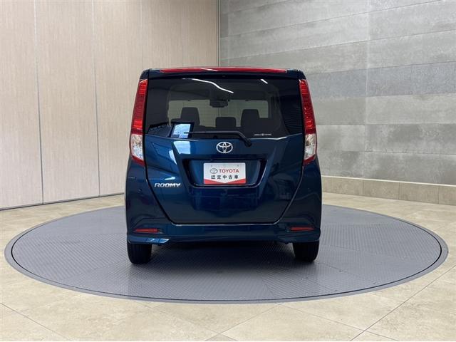 リヤ、後ろから見るとまた車の印象が変わってきますね☆☆