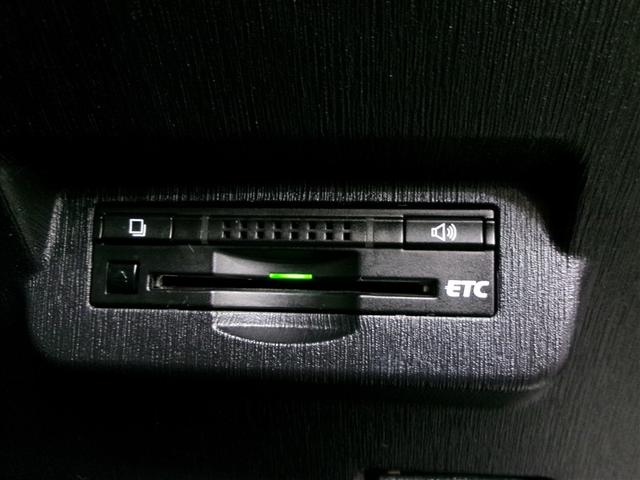 プリウスα Ｓツーリングセレクション　フルセグ　メモリーナビ　ＤＶＤ再生　ミュージックプレイヤー接続可　バックカメラ　ＥＴＣ　ドラレコ　ＬＥＤヘッドランプ　記録簿　アイドリングストップ（18枚目）