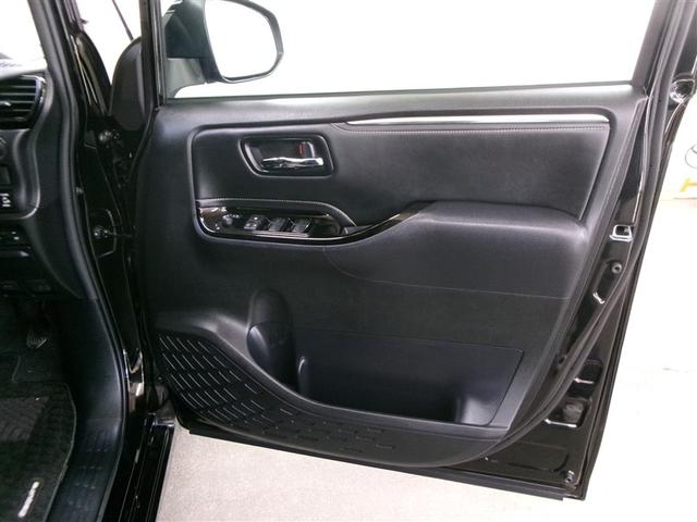 エスクァイア Gi フルセグ メモリーナビ DVD再生 ミュージックプレイヤー接続可 後席モニター バックカメラ 衝突被害軽減システム ETC 両側電動スライド LEDヘッドランプ 乗車定員8人 3列シート 記録簿(8枚目)